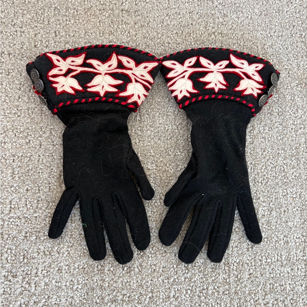 Elegant Black and Red Embroidered Gloves